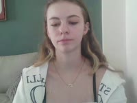 Hi My name is Aria and I am happy to meet you I am a nice sweet girl next door you always dreamt to meet and spend time with You will find me surprisingly interesting and we will always have new subjects to discuss ! Welcome to my room!