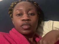 Je suis une jeune femme sensible à la fois audacieuse qui apprécie faire de l’effet aux hommes. Si tu recherche une belle black avec qui passer un bon moment dans le partage, la douceur et l’écoute, vient à moi