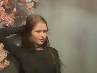 beautiful girl CharisseChappel