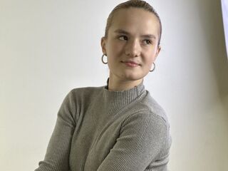 naked girl with webcam masturbating LorrianePytko