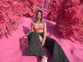 shower sex cam LouveniaPranger