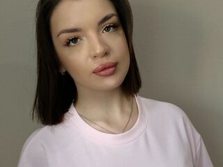 topless webcamgirl MarceneWeinstein