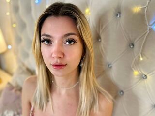 hot chat room AmandaHarris