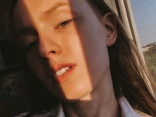 free nude webcam show AmiLee