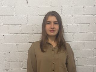 hot cam girl spreading pussy MistyViniard