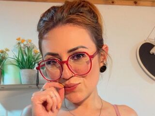 sexy camgirl VictoriaFalon