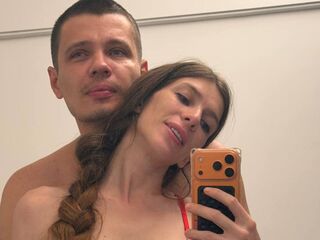 fucking cam couple live show MissAndKis