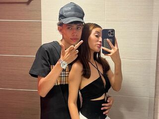 hot couple fucking in front of webcam SofyAndLukas