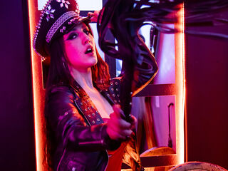 bdsm live sex cam CleodoraNoir