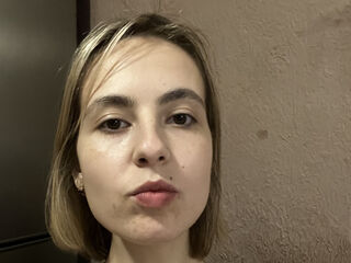 Kinky webcam girl AdalineShay