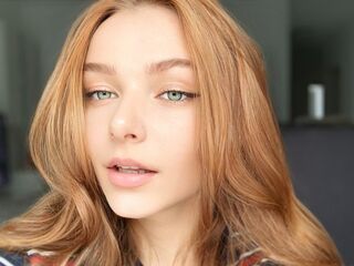 naked cam girl masturbating with vibrator AmberEvens