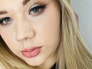 sexvideo AminaDigges