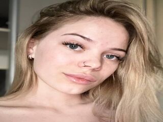 cam girl masturbating with vibrator AnnaWernick