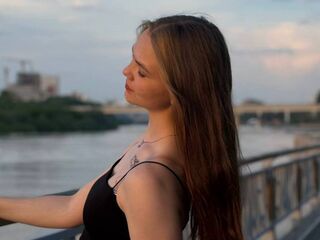naked girl with webcam masturbating with dildo BeliaAlvino
