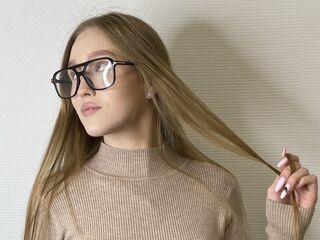 hot cam girl fingering pussy BertaAnnarummo