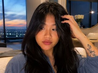 shaved pussy cam CamilleBarker