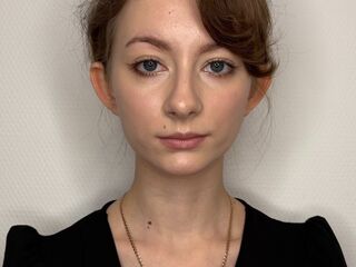 fingering girl CandiKays