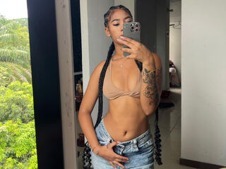 hot striptease cam CarolineCartson