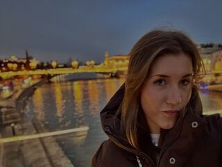 beautiful girl webcam CaylinGarczynski