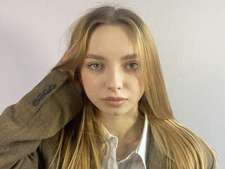 voyeur web cam ChariseKuhnke