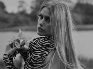 cam girl sex picture CharisseBuonomo
