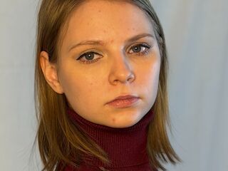 beautiful camgirl CherrieSearls