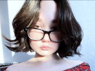 masturbating webcamgirl CoralMatteis