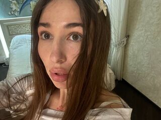 camwhore fingering pussy Deisee