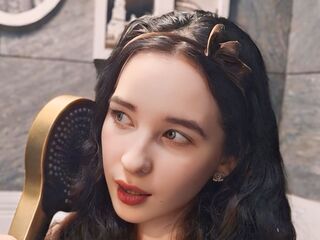 cybersex chatroom EliseGianola