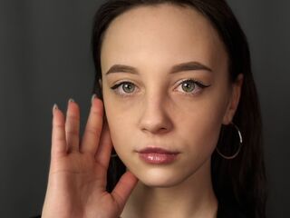 voyeur webcam EllynDarvish