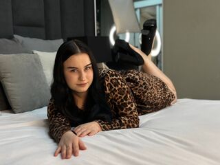 camgirl masturbating with sex toy EmiliVilson