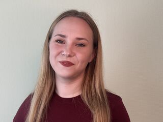 camgirl fingering shaved pussy EugeniaDaily
