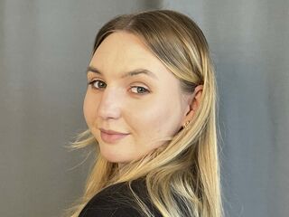 hot striptease cam FloraBrenden