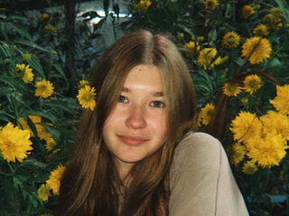 beautiful camgirl GemaWiddows