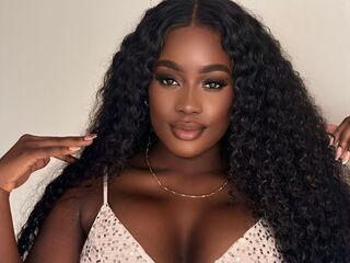 cam girl fingering pussy IrisDavie