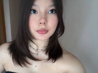 fingering camwhore JulienneCharters