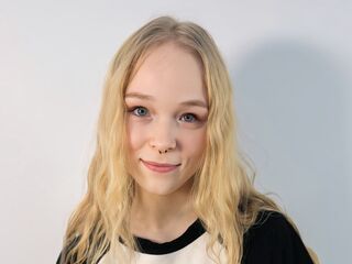 livesex cam girl KamiMellema