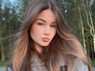 camslut spreading pussy KentukiShreeves