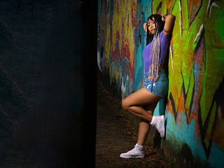 free live chart room KimWexler