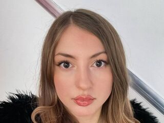 free videochat KyraKur