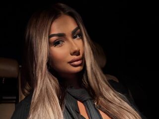camgirl chatroom LeylaBunny