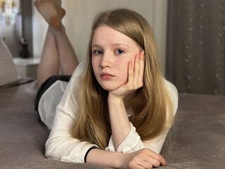 nude cam pic LilianHoward