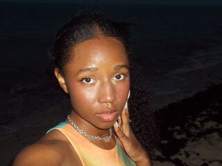 cam girl spreading pussy LilithAnnabell