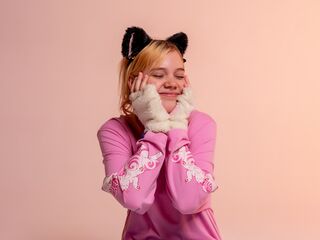 camslut showing pussy LisbethKimberlin