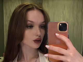 camwhore masturbating with vibrator LissaPayor