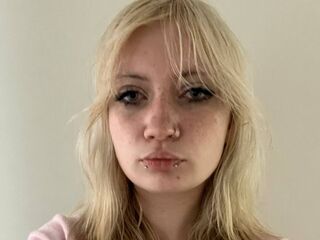 camgirl webcam pic LoisBrindamour