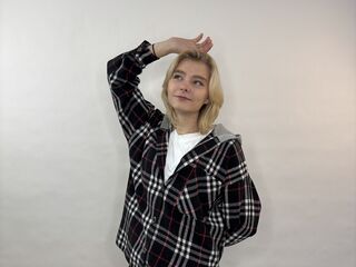 chat room webcam photo LorieYancy