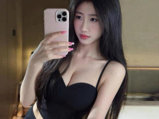 free chat room LouiseEve