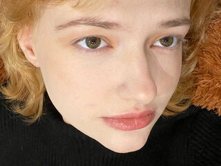 free adultcam LunaBeans