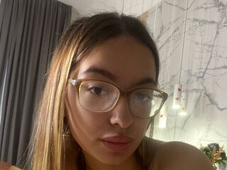 camwhore nude MarianaPollack